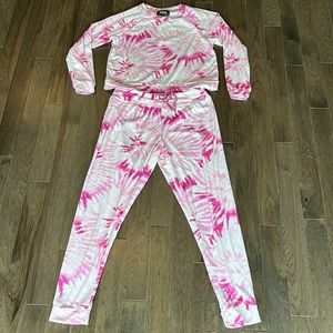 XOXO Tie Dye Set